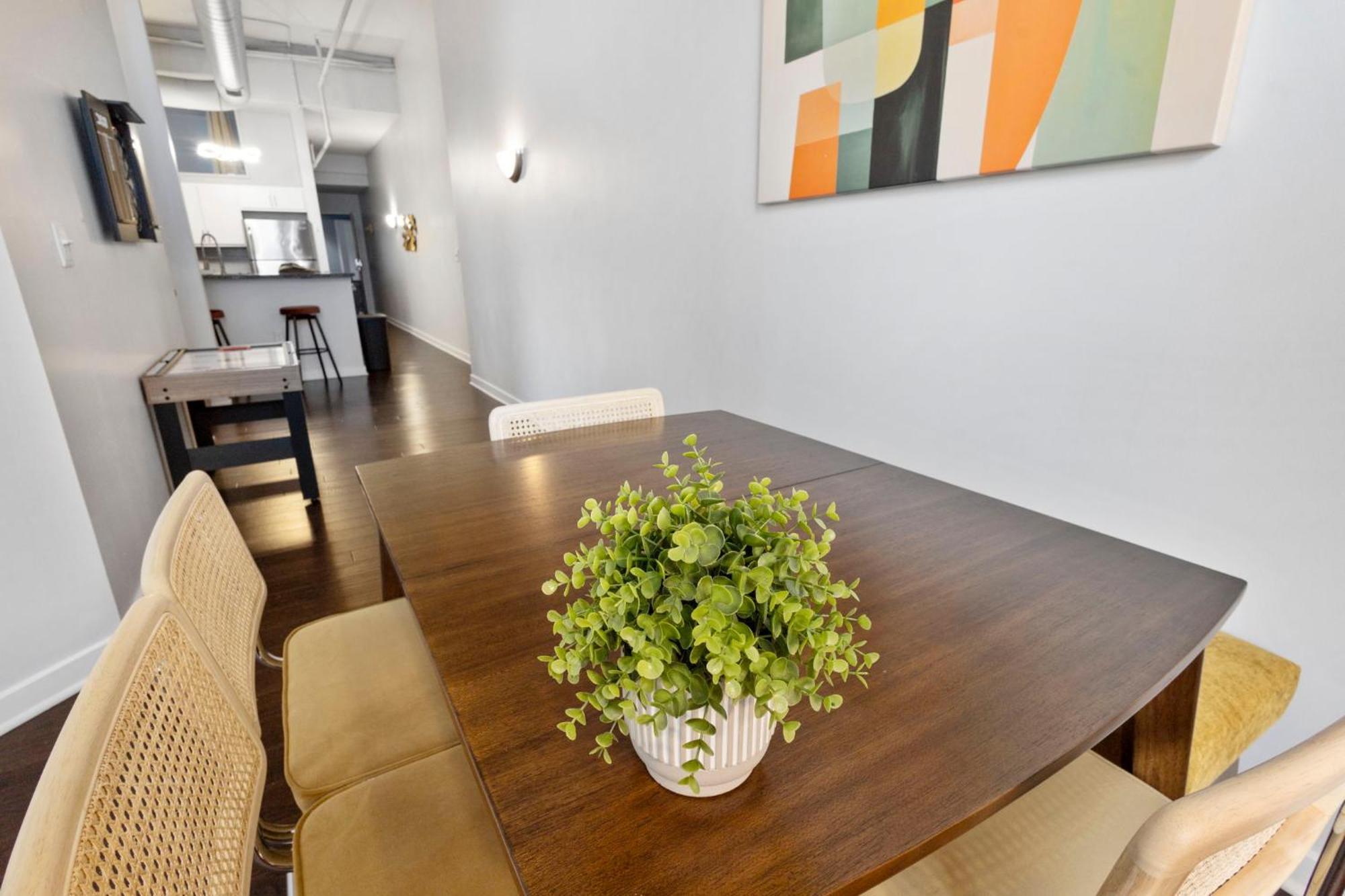 Indy City Loft - Convention Center - Sleeps 7 - Stadium Access Indianapolis Exteriör bild