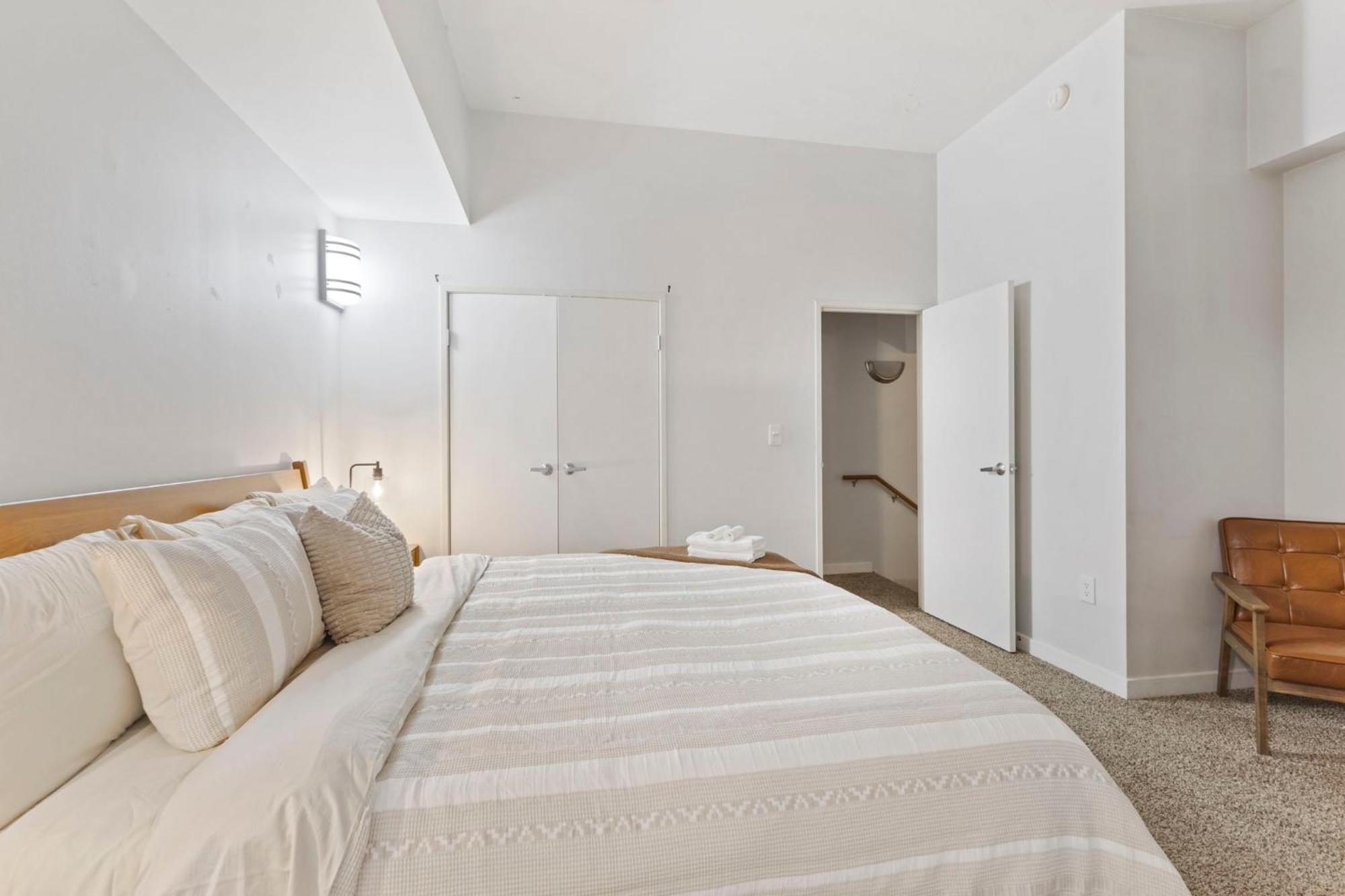 Indy City Loft - Convention Center - Sleeps 7 - Stadium Access Indianapolis Exteriör bild